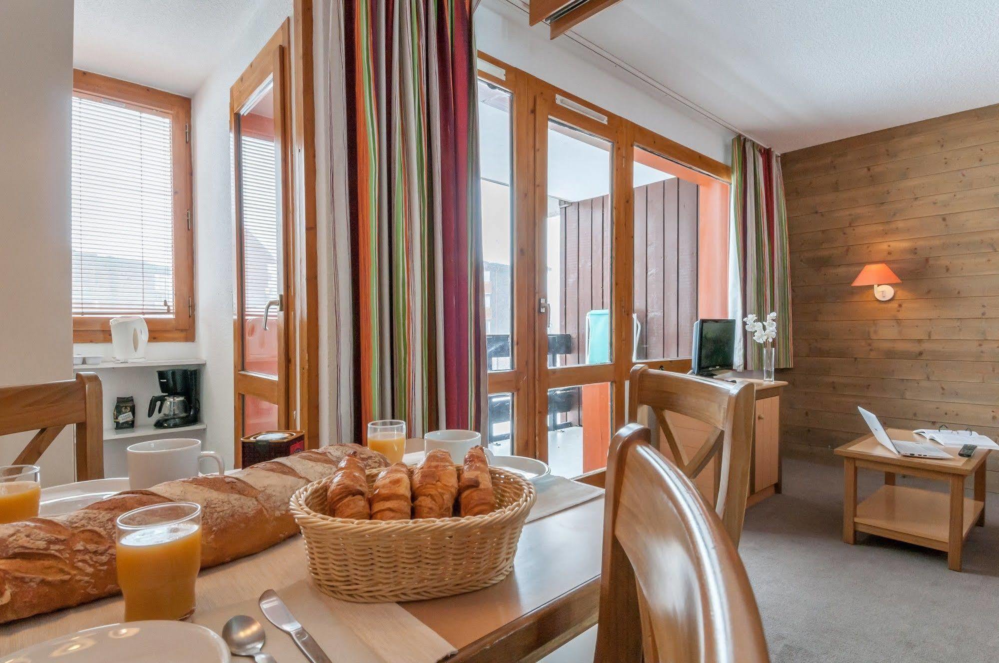 Residence Pierre & Vacances Les Chalets Des Arolles Macot-la-Plagne Екстериор снимка